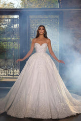 Charming Long Ball Gown Sweetheart Satin Lace Backless Wedding Dress with Train