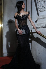 Elegant Black Sequined Mermaid Prom Dress with 3D Lace Applique