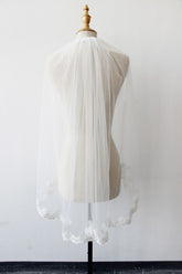 Elegant Lace Applique Edge Tulle Wedding Veil
