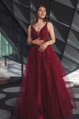 Gorgeous Long A-line V-neck Tulle Backless Prom Dress Appliques Lace