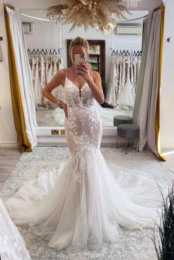 Gorgeous Long Mermaid Spaghetti Straps V-neck Tulle Lace Backless Wedding Dress