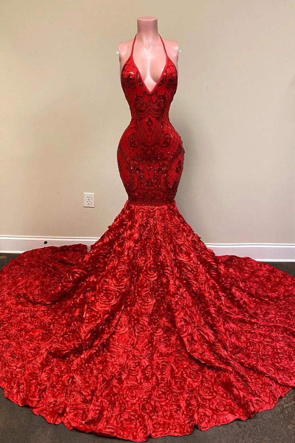 Long Mermaid Halter Spaghetti Strapes Floral Lace Backless Prom Dress
