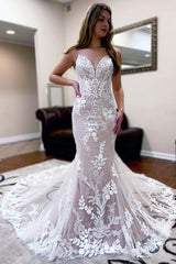 Charming Long Mermaid Chapel Train Sleeveless Backless Lace Wedding Dress with Appliques