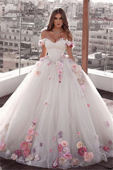 Elegant Long Off The Shoulder Flower Ball Gown Tulle Wedding Dresses
