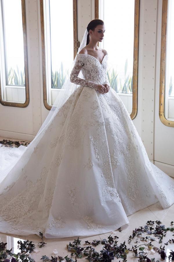 Gorgeous Long Off the Shoulder Backless Appliques Lace A-Line Wedding Dress	 with Long Sleeve