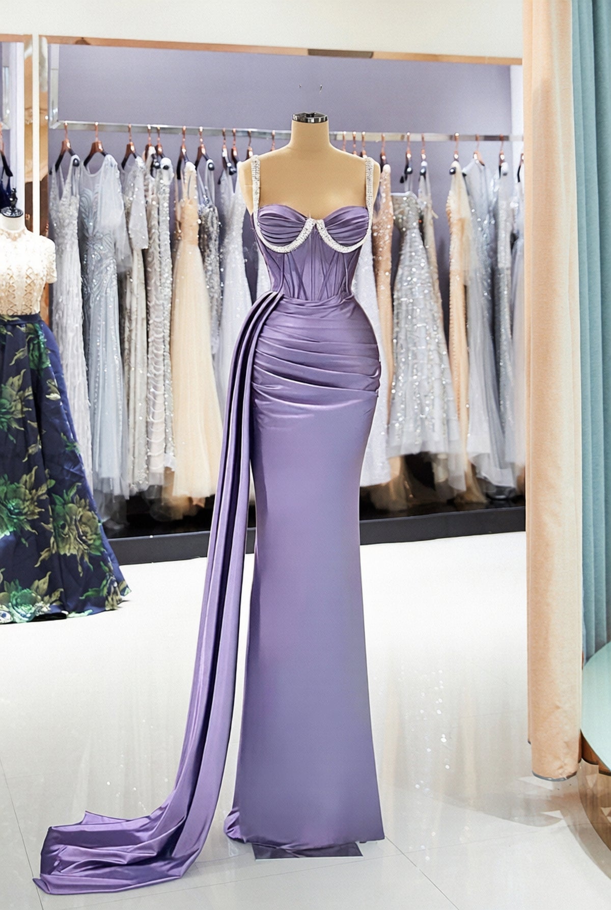 Elegant Long Mermaid Sweetheart Beadings Satin Prom Dress