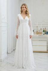 Elegant Long Sleeves A-line V-Neck Tulle Wedding Dresses