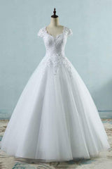 Lace White Cap Sleeves Ball Gown Tulle Wedding Dresses