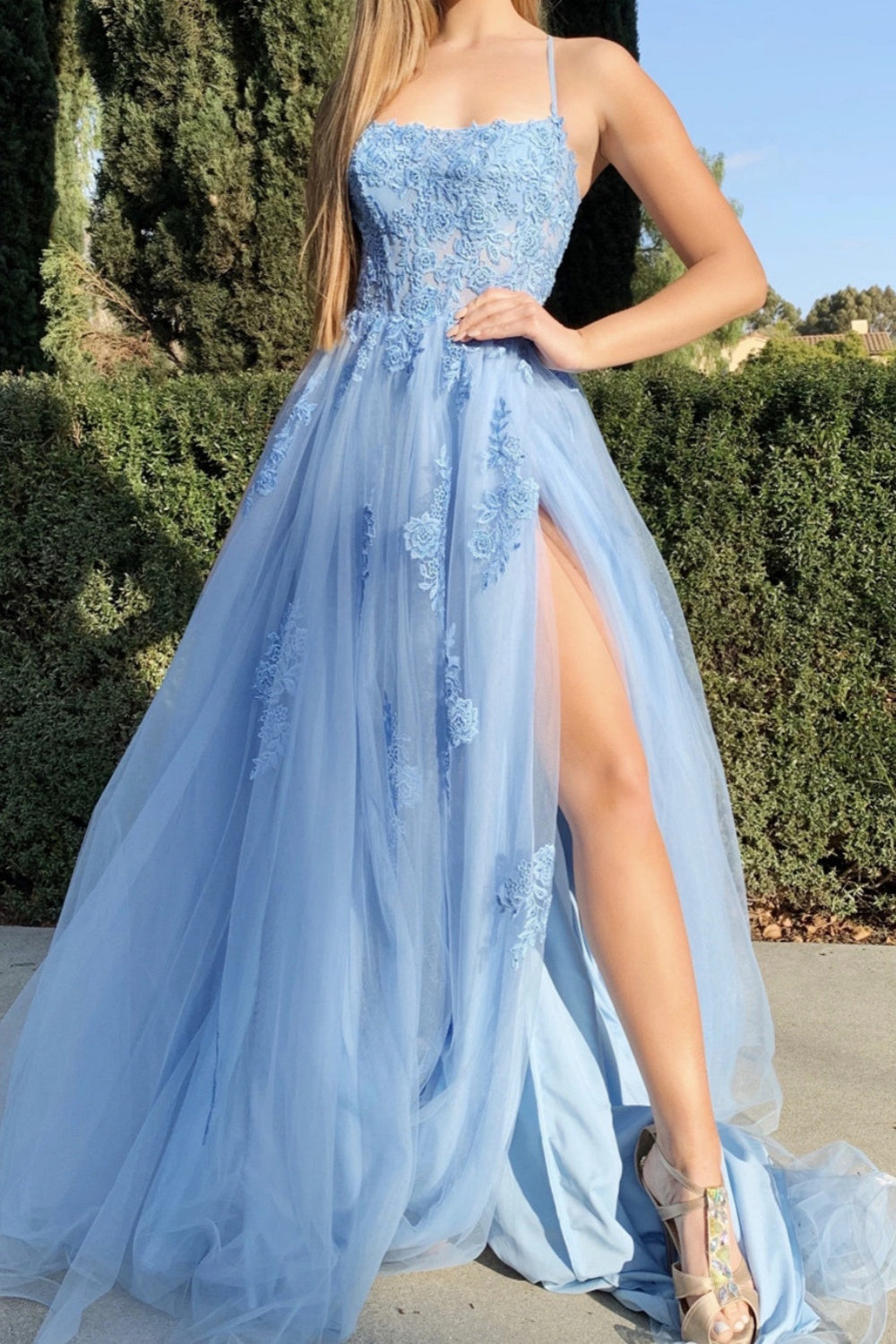 Long A-Line Spaghetti Straps Appliques Lace Tulle Prom Dress With Side Slit