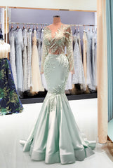 Long Mermaid Sweetheart Satin Lace Prom Dress with Sleeves