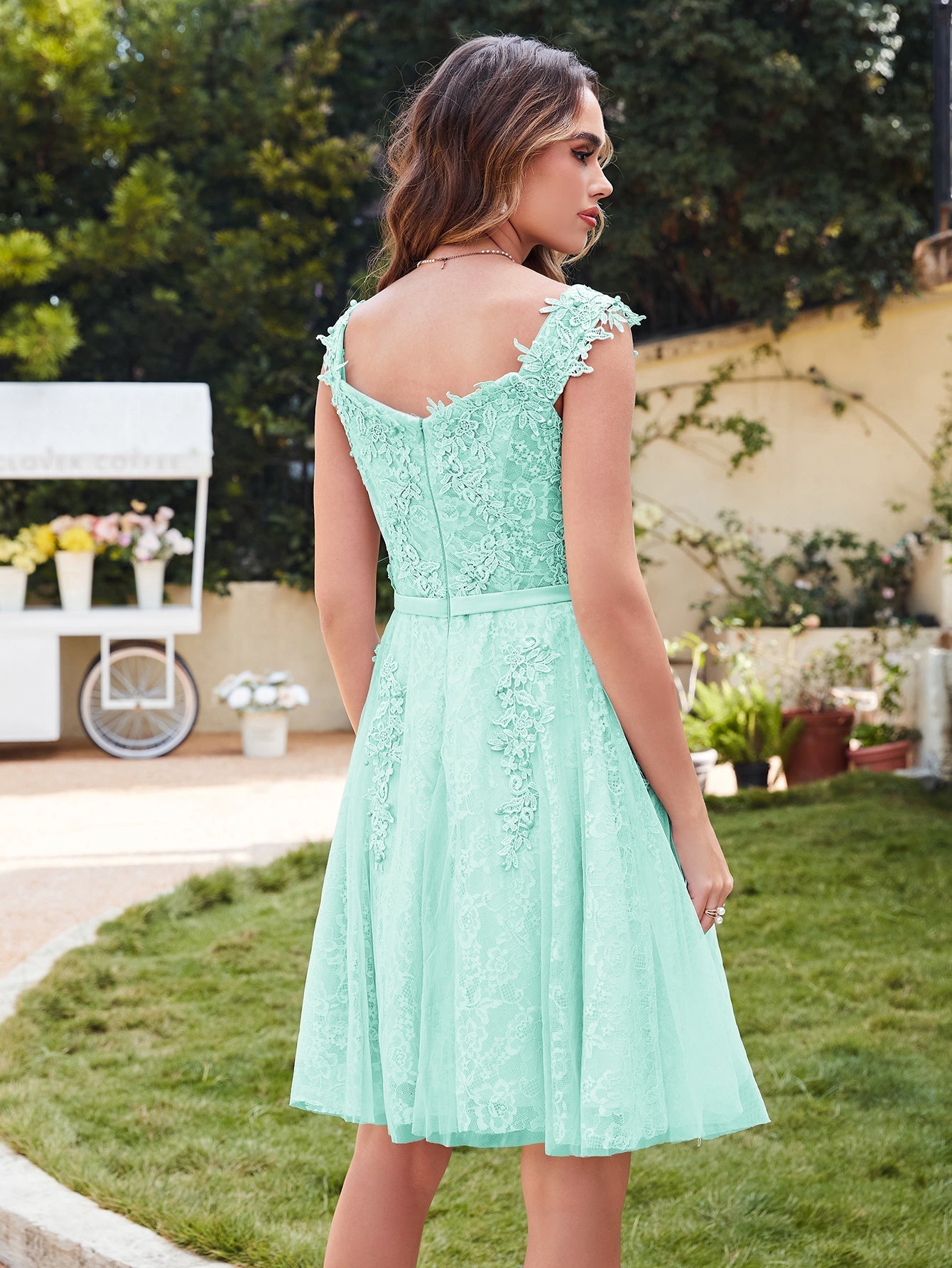 Short Tulle A line Sleeveless Knee Length Homecoming Dress