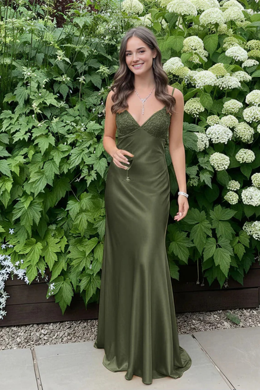 Simple Spaghetti Straps V-neck Sheath Satin Prom Dress