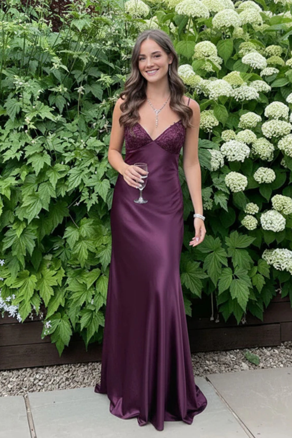 Simple Spaghetti Straps V-neck Sheath Satin Prom Dress