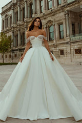 Vintage Long Ball Gown Strapless Off the Shoulder Floor Length Wedding Dress