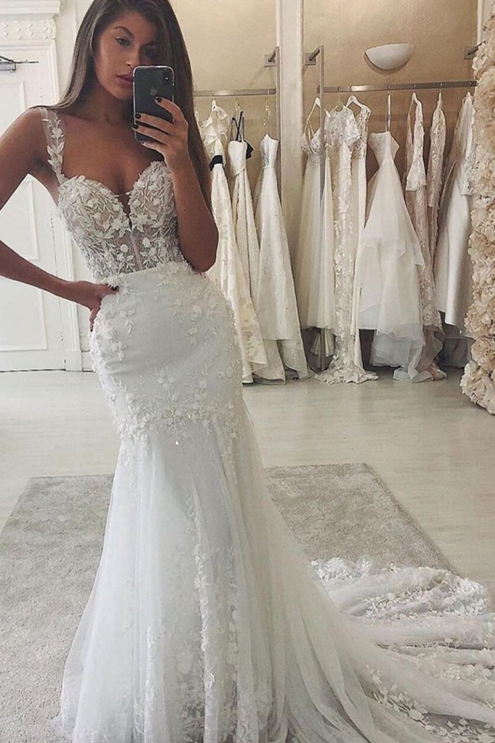 Long Sweetheart Spaghetti Straps Tulle Appliques Lace Mermaid Wedding Dress