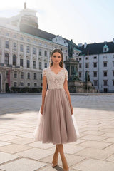 Stylish Short A-line Tulle Formal Dress with Sleeves