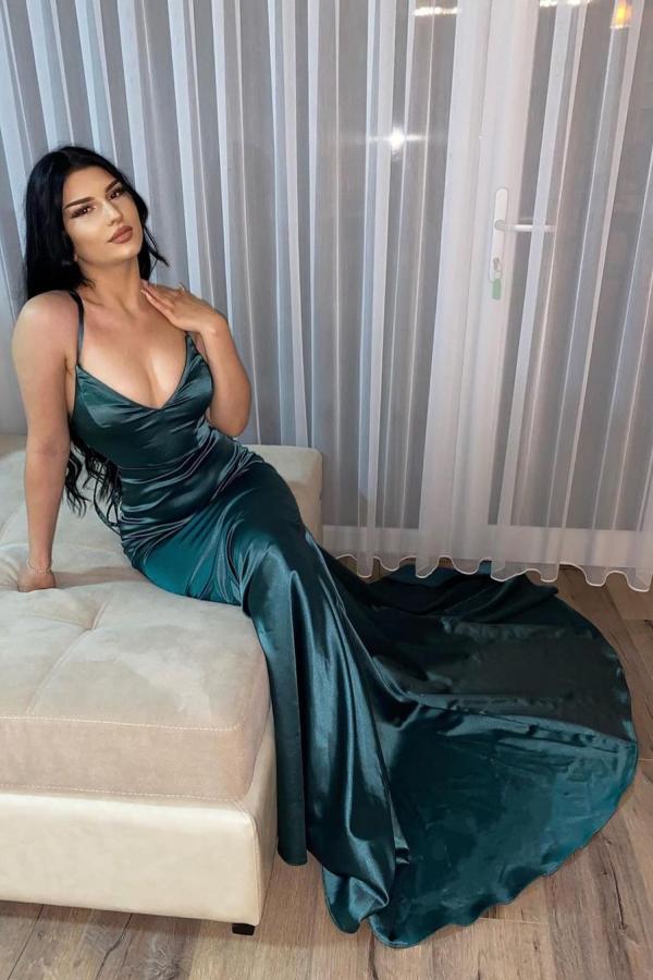 Long V-neck Spaghetti Straps Floor Length Backless Mermaid Prom Dress